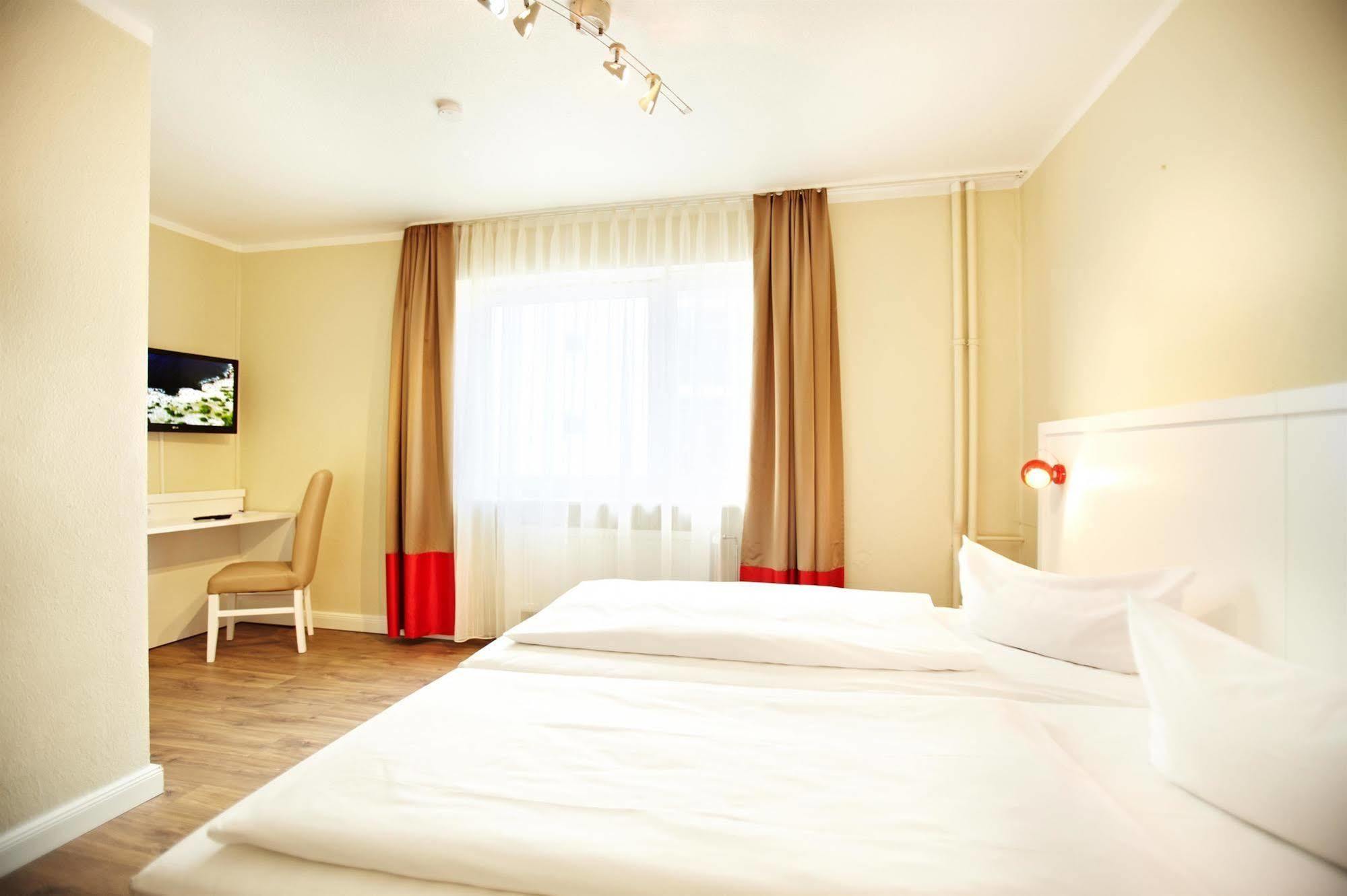 Hotel Ostseehalle Kiel By Premiere Classe Kültér fotó